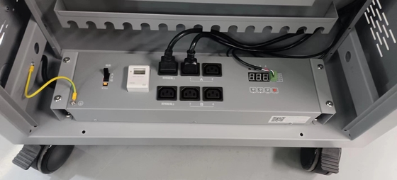 Oplaadkarretje AC-opladen DC-opladen en USB-type A-type C-kluisopslag IPad-oplaadkas met wielen