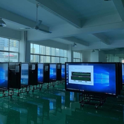 Werktemperatuur 0-40°C Interactief plat paneel in zwart of metaal met interactieve schermgroottes