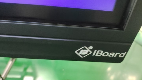 IBoard Factory Groothandel Interactief Touchscreen Monitor 2mm nauwkeurigheid 15W*2 Of 20W*2 Luidsprekers En Draadloos Scherm Projectie Interactief Whiteboard