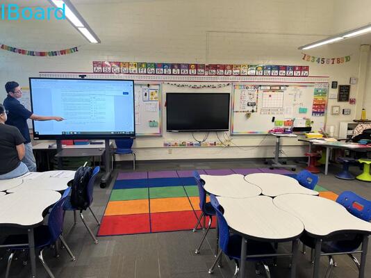 98 inch interactieve touchscreen TV met 4K Ultra HD en 20 touchpoints voor school en bedrijven