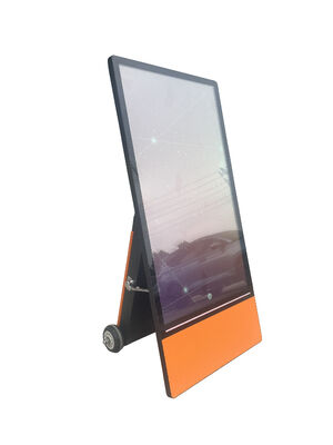 43-inch draagbare batterij LCD reclame speler Digital Signage Displays voor winkel IP65 Outdoor Kiosk met SDK Functie