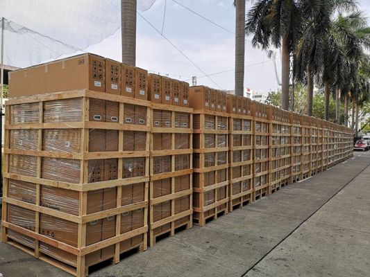 55 65 Inch Digital Signage Advertising Kiosk met 3840*2160 Resolutie 500 Nits Helderheid en SDK-functie